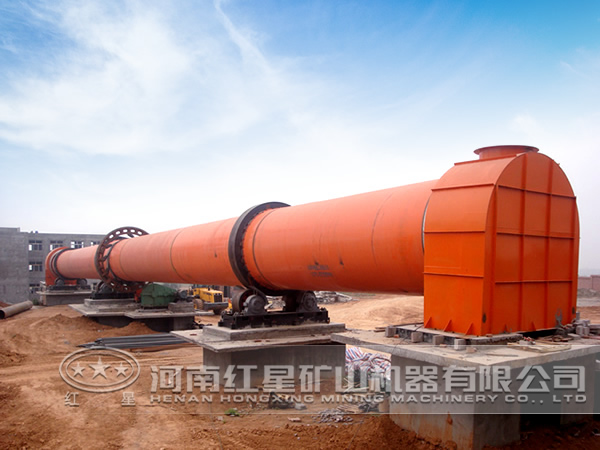 紅星機(jī)器氧化鋅回轉(zhuǎn)窯生產(chǎn)現(xiàn)場(chǎng)