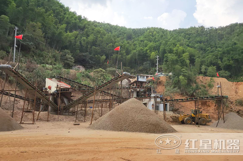 碎石機(jī)每小時(shí)300噸多少錢(qián)一臺(tái)？