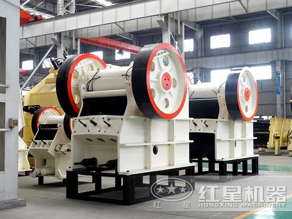 一臺(tái)小型碎石機(jī)多少錢(qián)