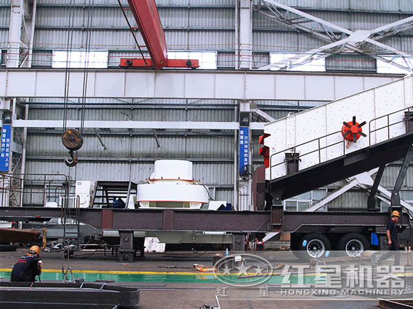 移動式制砂機(jī)車間實拍