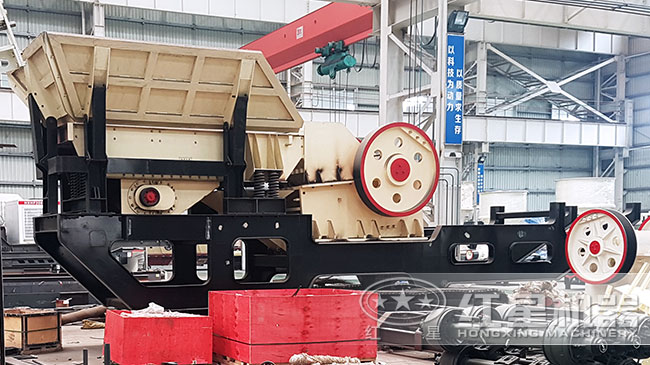 HX1349HD110車載式移動破碎機(jī)