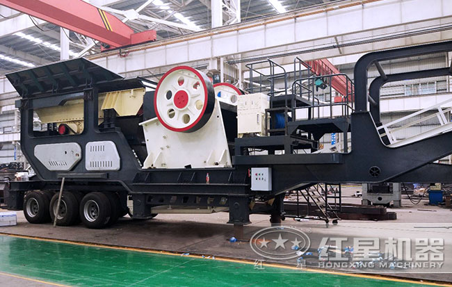 顎破移動破碎機