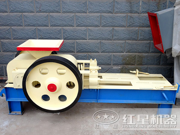 對(duì)輥破碎機(jī)廠家
