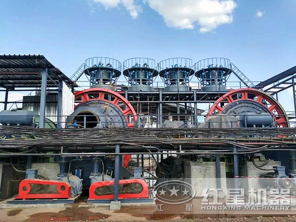 球磨機(jī)現(xiàn)場(chǎng)圖1
